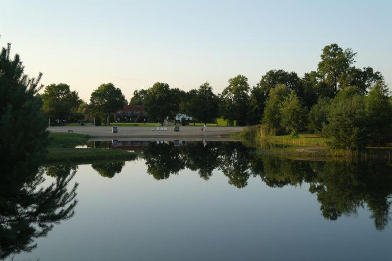 Ferienpark Mecklenburg Ziegendorf エクステリア 写真